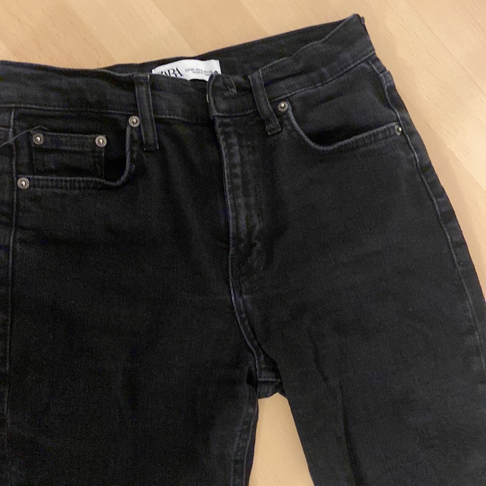 Zara Slim Cropped Black Jean - Picture 6 of 8